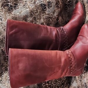 Etienne Aigner cowboy boots